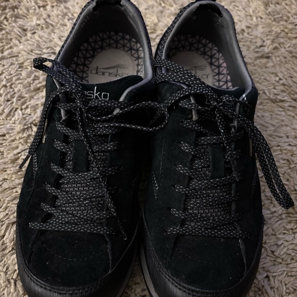 Dansko Paisley Women's Black Sneakers - Picture 1 of 5
